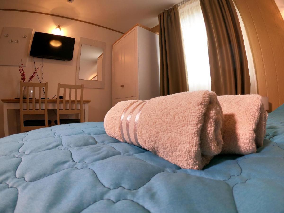 Cabana La Pestera Pestera  Ngoại thất bức ảnh